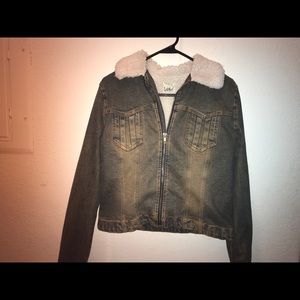 Ire, Jean jacket with fur on the color, vintage
